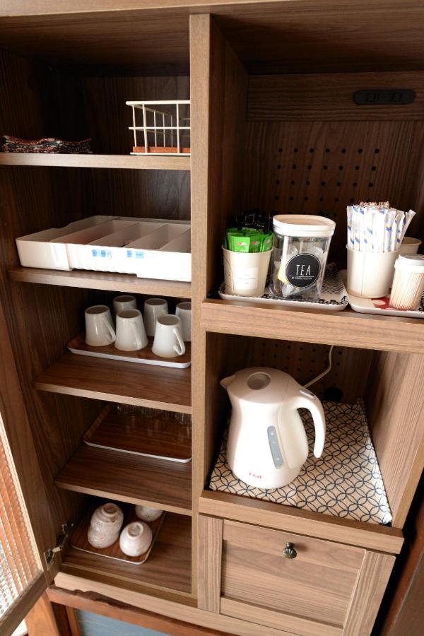 Guesthouse Iwase Toyama Station Екстериор снимка